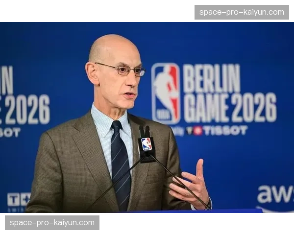 亚当·萧华宣布扩大“NBA学者”计划，资助更多学生运动员